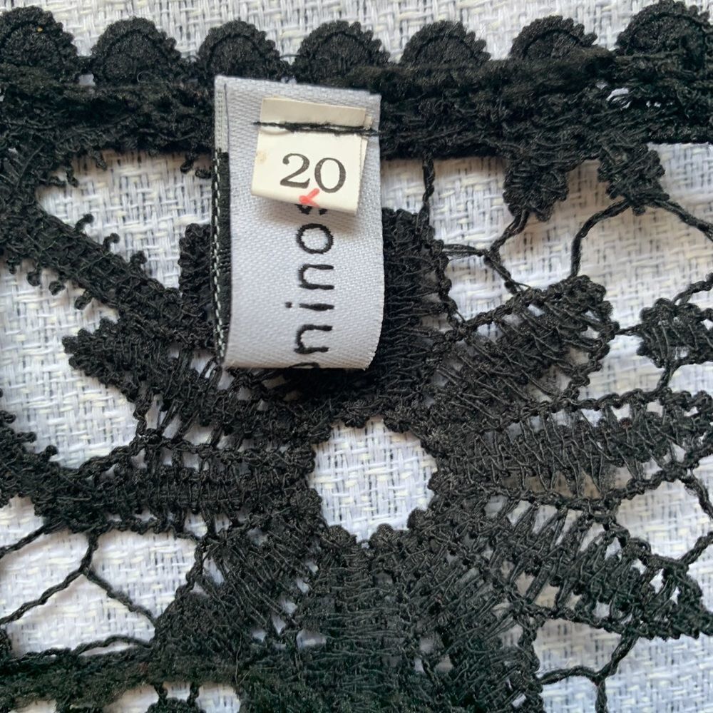 Gorgeous Top‎ Black Blouse with Crochet Embroidery Lace Style Accents - Picture 4 of 5